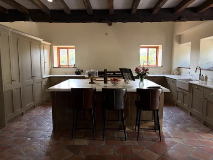 Hand Painted Kitchen Chelmarsh, Worcestershire