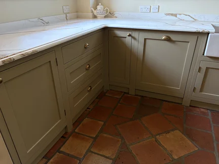 Hand Painted Kitchen Chelmarsh, Worcestershire Hand Painted Kitchen Chelmarsh, Worcestershire