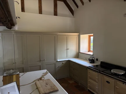 Hand Painted Kitchen Chelmarsh, Worcestershire Hand Painted Kitchen Chelmarsh, Worcestershire