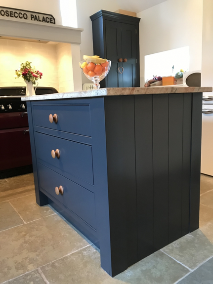 Hand Painted Kitchen Clifton-upon-Teme, Worcestershire Hand Painted Kitchen Clifton-upon-Teme, Worcestershire