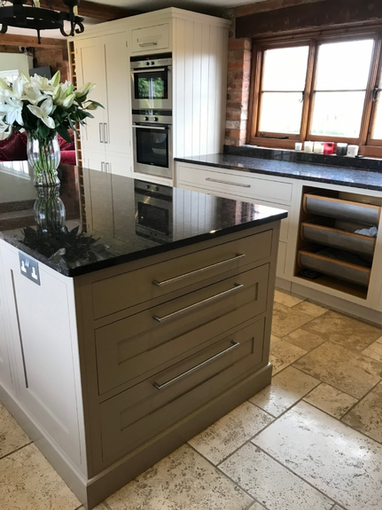 Hand Painted Kitchen Malvern, Worcestershire Hand Painted Kitchen Malvern, Worcestershire