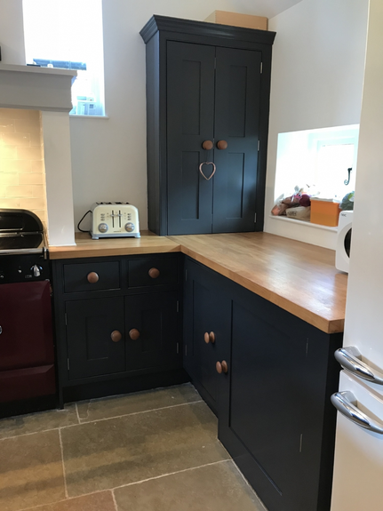 Hand Painted Kitchen Clifton-upon-Teme, Worcestershire Hand Painted Kitchen Clifton-upon-Teme, Worcestershire
