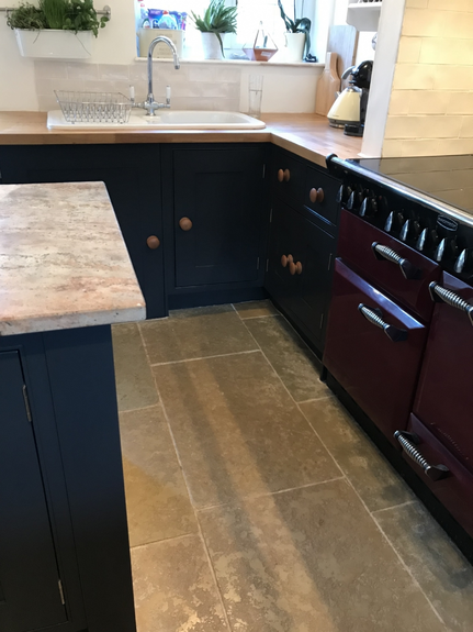 Hand Painted Kitchen Clifton-upon-Teme, Worcestershire Hand Painted Kitchen Clifton-upon-Teme, Worcestershire