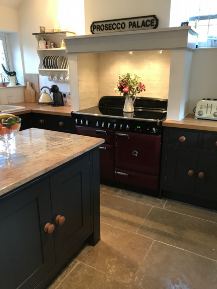 Hand Painted Kitchen Clifton-upon-Teme, Worcestershire Hand Painted Kitchen Clifton-upon-Teme, Worcestershire