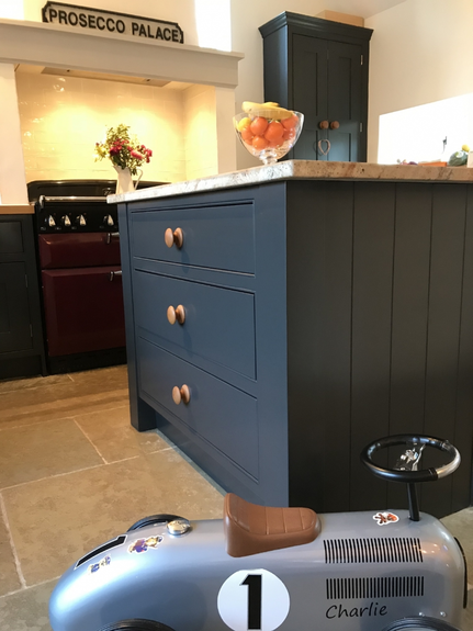 Hand Painted Kitchen Clifton-upon-Teme, Worcestershire Hand Painted Kitchen Clifton-upon-Teme, Worcestershire