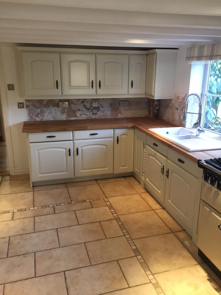 Hand Painted Kitchen Bournheath, Worcestershire Hand Painted Kitchen Bournheath, Worcestershire
