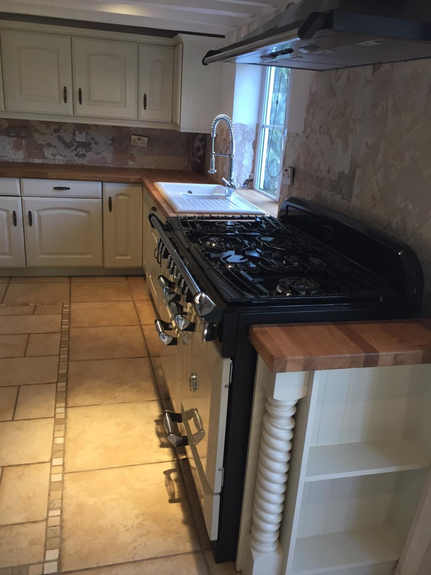 Hand Painted Kitchen Bournheath, Worcestershire Hand Painted Kitchen Bournheath, Worcestershire