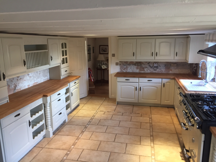 Hand Painted Kitchen Bournheath, Worcestershire Hand Painted Kitchen Bournheath, Worcestershire