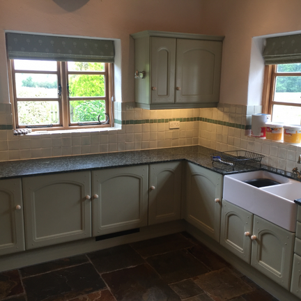 Hand Painted Kitchen Ockeridge, Worcestershire Hand Painted Kitchen Ockeridge, Worcestershire