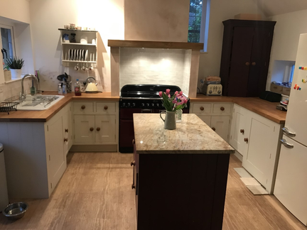 Hand Painted Kitchen Clifton-upon-Teme, Worcestershire Hand Painted Kitchen Clifton-upon-Teme, Worcestershire