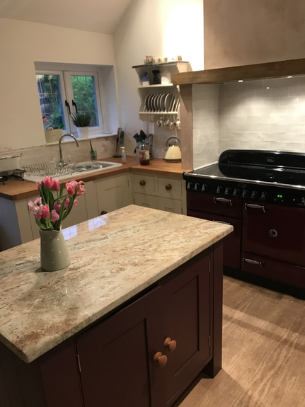 Hand Painted Kitchen Clifton-upon-Teme, Worcestershire Hand Painted Kitchen Clifton-upon-Teme, Worcestershire
