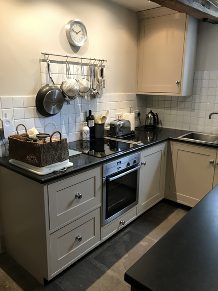 Hand Painted Kitchen Eldersfield - Worcestershire Hand Painted Kitchen Eldersfield - Worcestershire